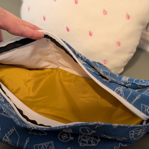 KAVU Blue Sling Bag with White Outdoor Print - Picture 4 of 5